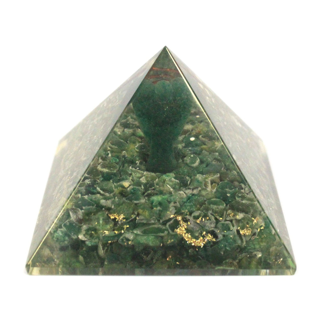 Pirámide de orgonita - 7 cm - Cobre y fragmentos de gemas - Figura ángel